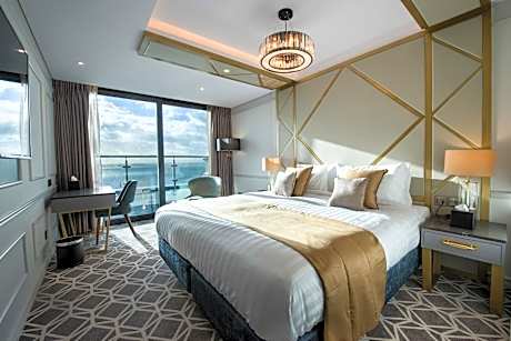 Estuary- Superior Room