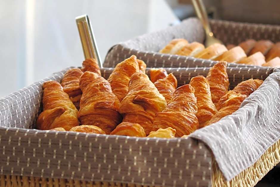 Holiday Inn Express Birmingham Redditch By IHG