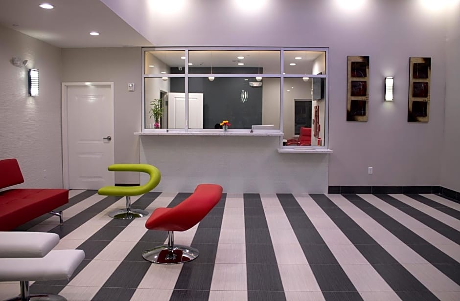 Grand Villa Inn & Suites Westchase