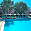 Moonshine Hotel & Suites