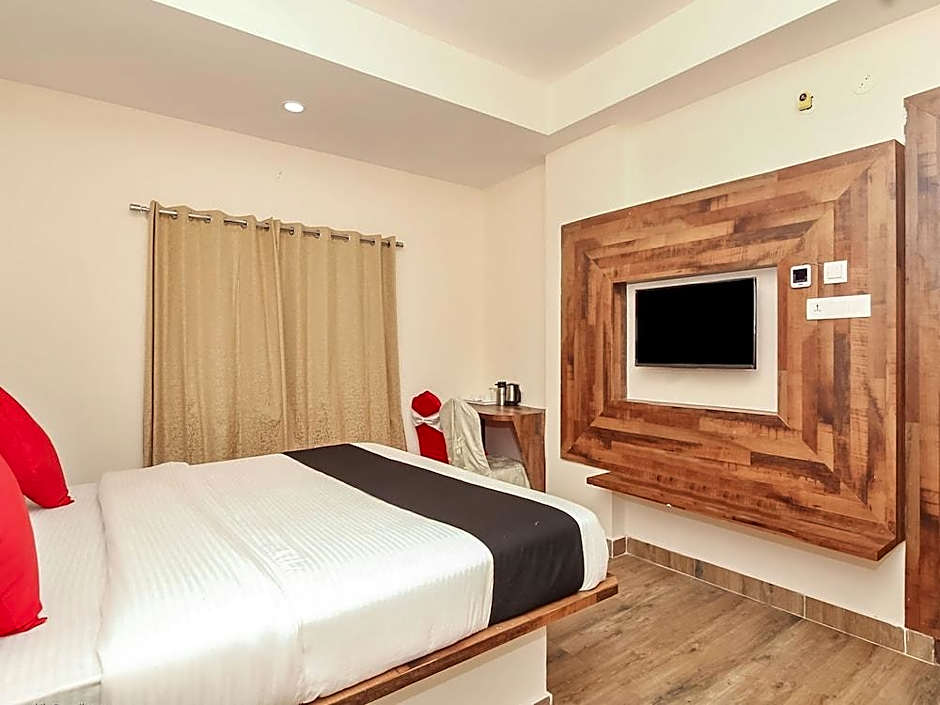 Super Townhouse Vanasthalipuram formerly Hotel Surabhi