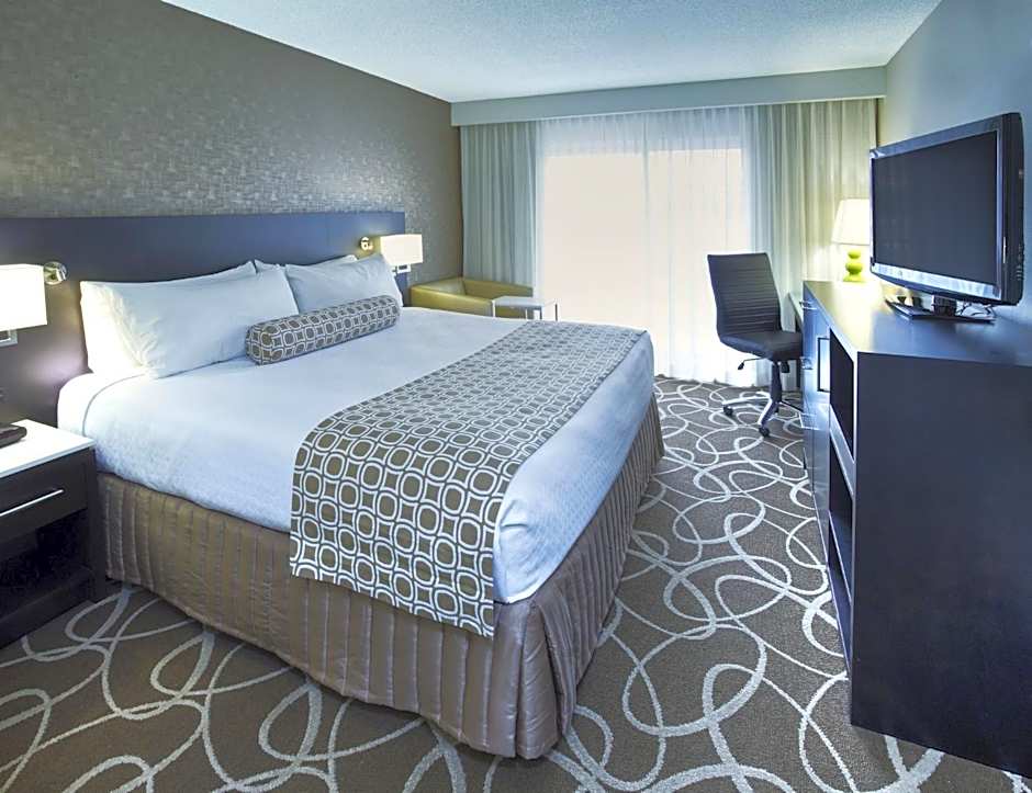 Crowne Plaza Kitchener-Waterloo By IHG