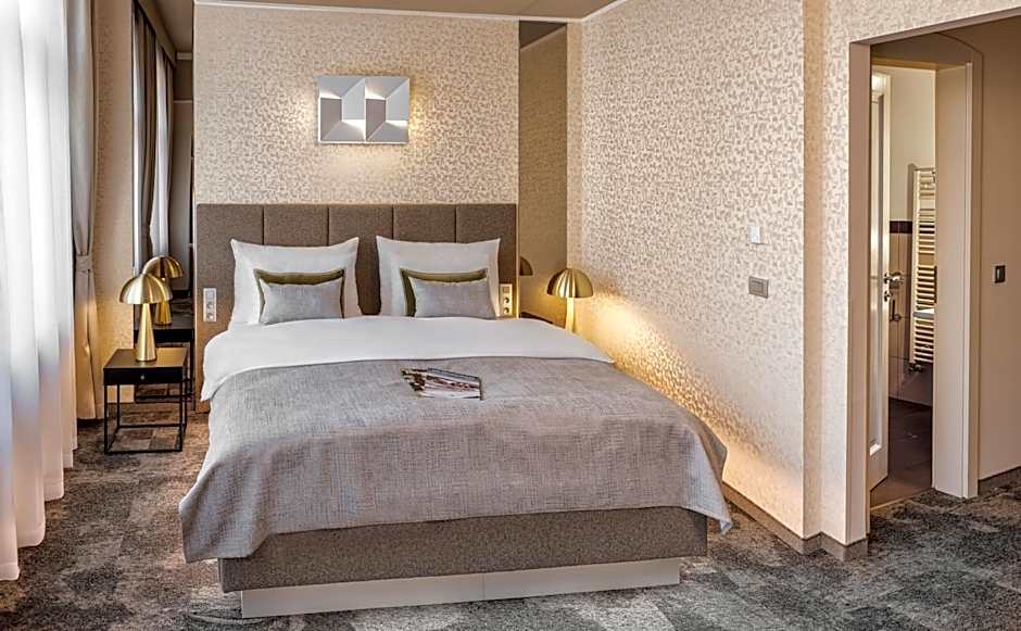 Hotel Maestro by Adrez