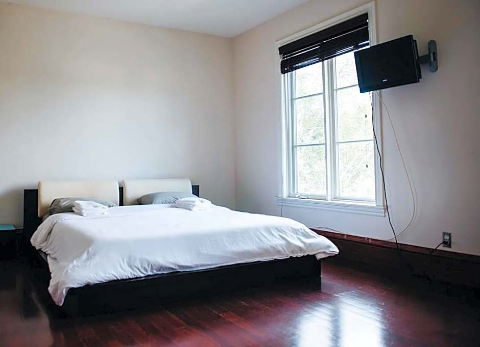 JstLikeHome - Luxury Mansion & Guesthouse