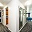 Oyster Bay Inn & Suites