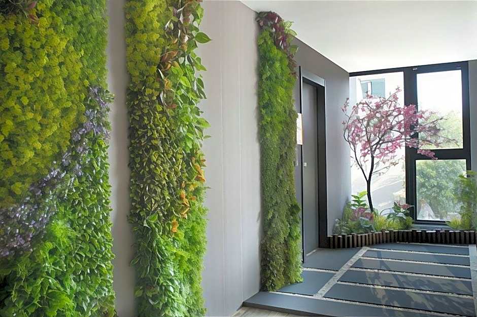 Gamalan FL Spring Hotel