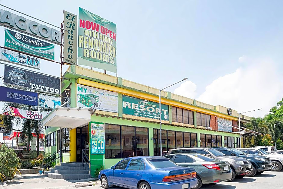 Vaccinated Staff - OYO 195 Ranchotel - Binan