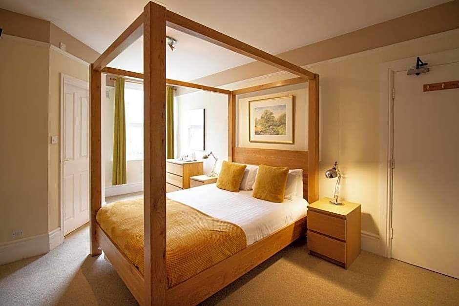 Newton House Hotel