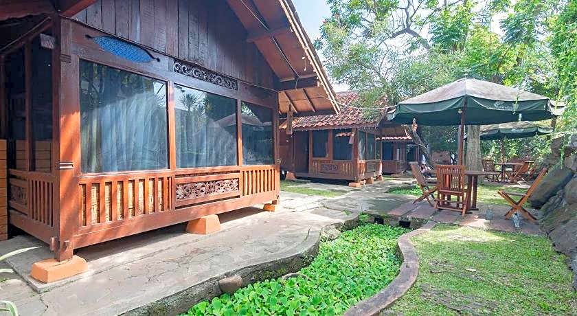 RedDoorz near Farmhouse Lembang