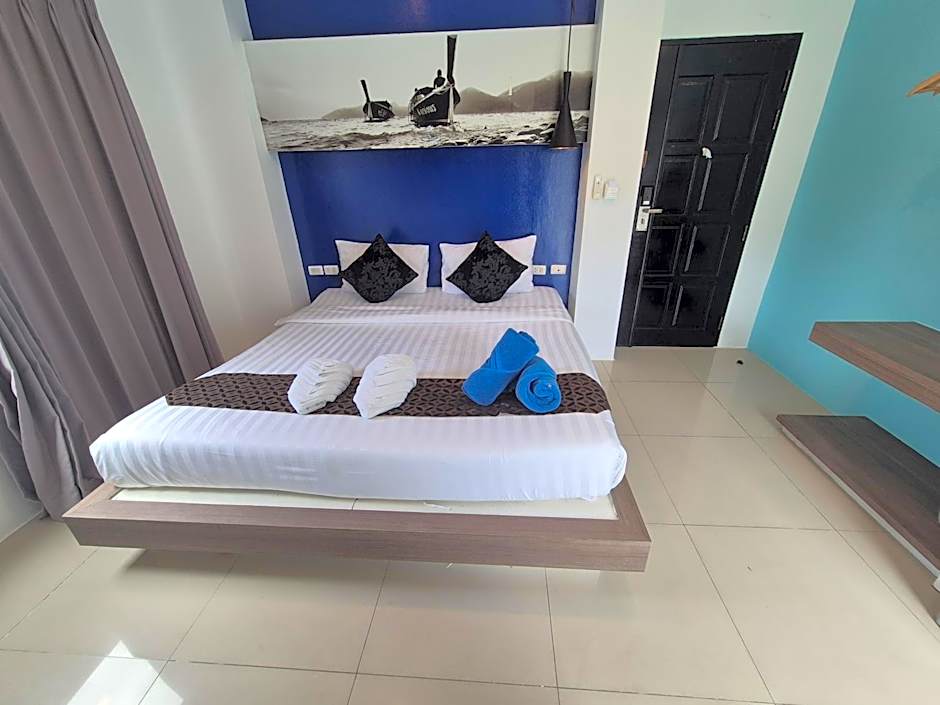 Hotel The Journey Patong New