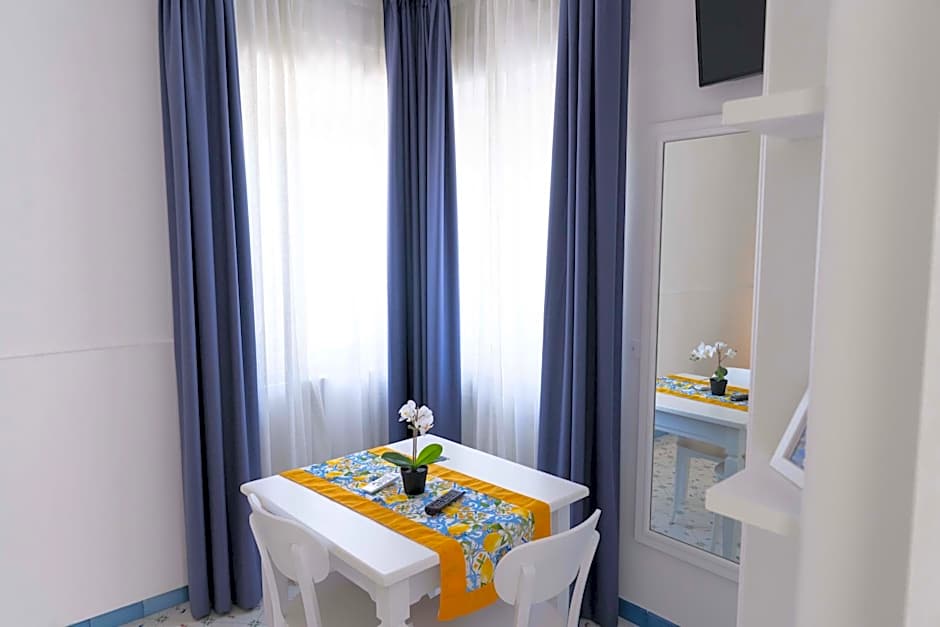 Photo 1 of 9 of Studio Apartment, Sea View