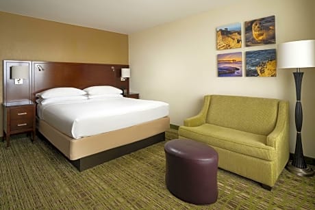 King or Queen Room - Mobility Accessible with Tub