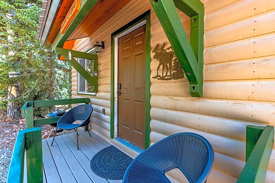 Duck Creek Village Inn