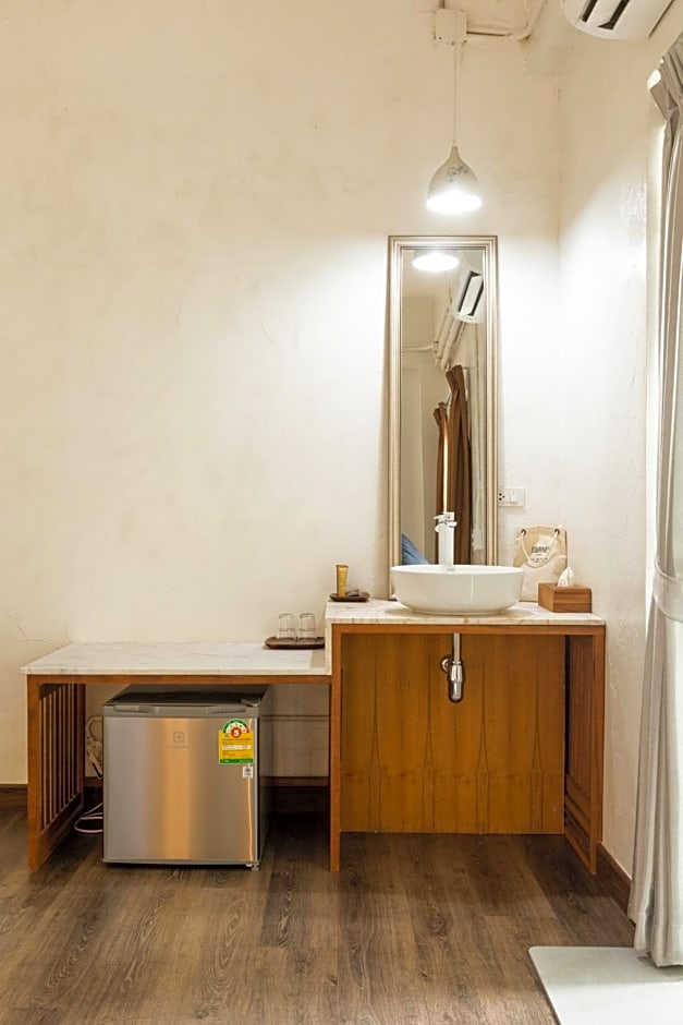 Within Korat Sawairiang