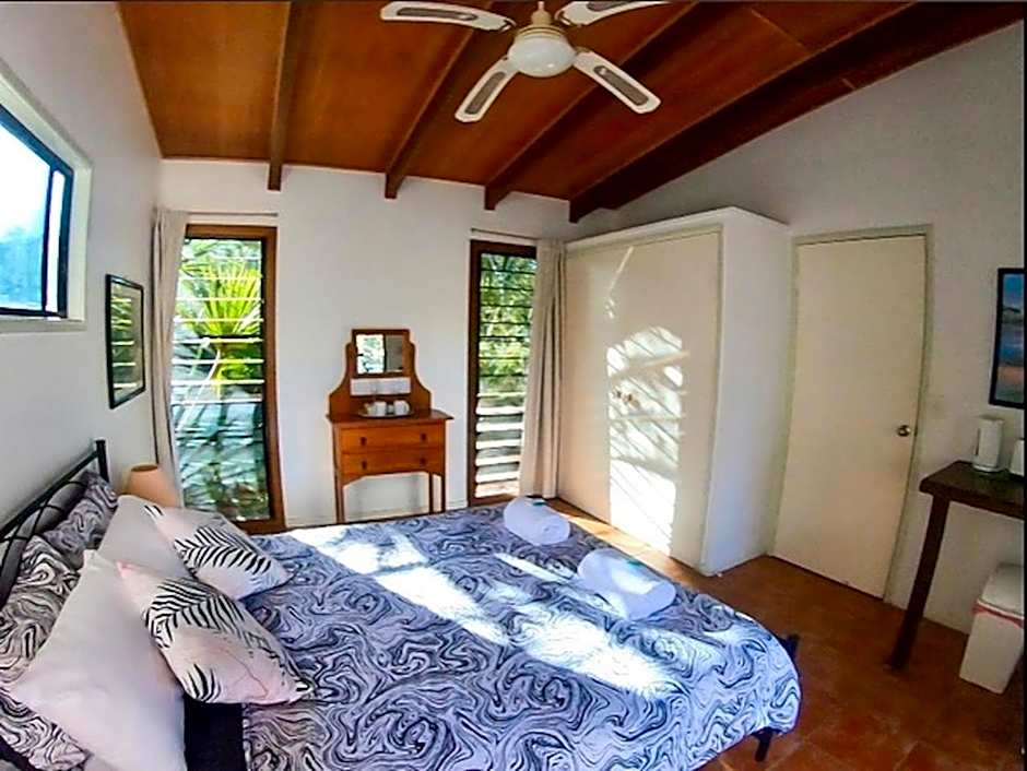 1770 Southern Cross Travellers Retreat