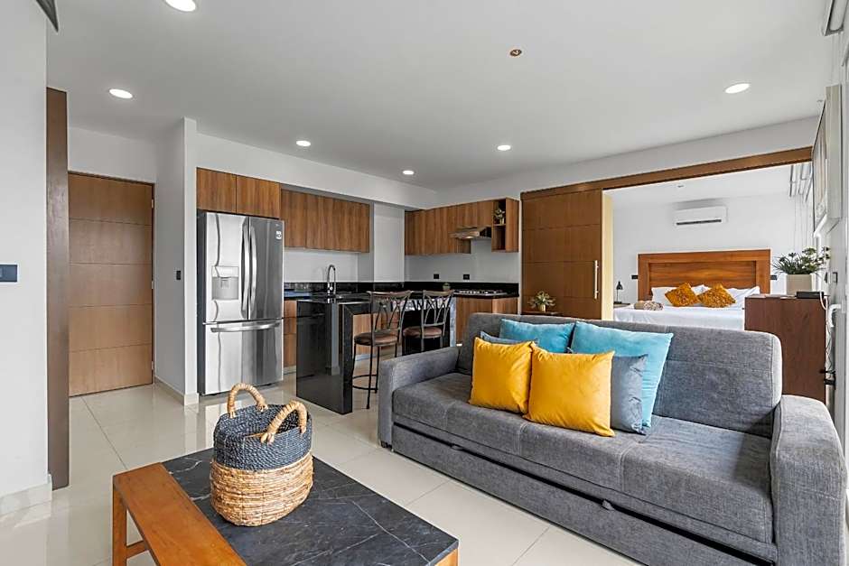 Monyxbnb at Zoho Skies