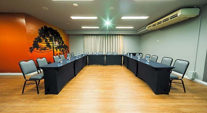 Mercure Curitiba Aeroporto Hotel