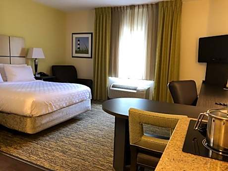 Queen Room - Mobility/Hearing Access - Non-Smoking