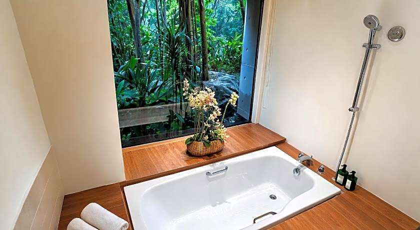 K Gallery Hotel