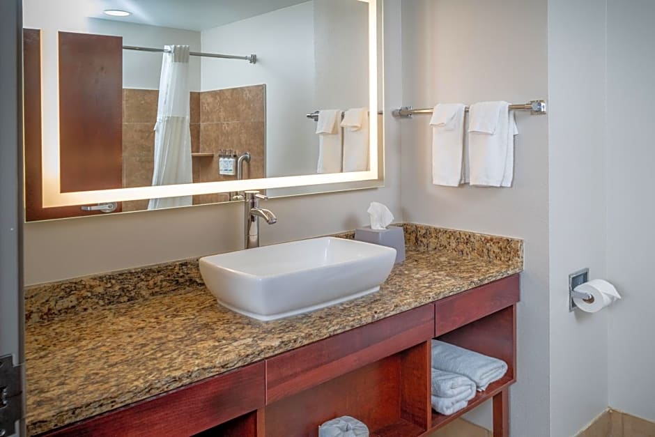 Holiday Inn Express & Suites Cross Lanes By IHG