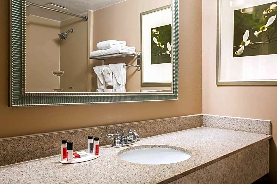 Ramada by Wyndham Statesville