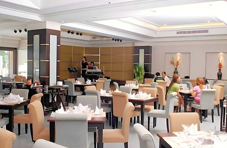 Chakungrao Riverview Hotel