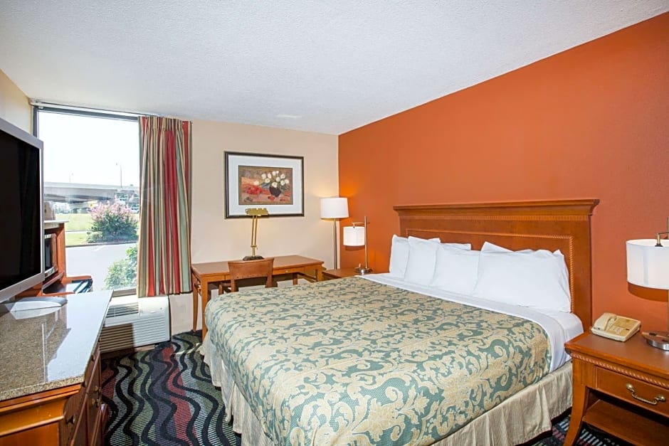 Super 8 by Wyndham Myrtle Beach/Market Common Area