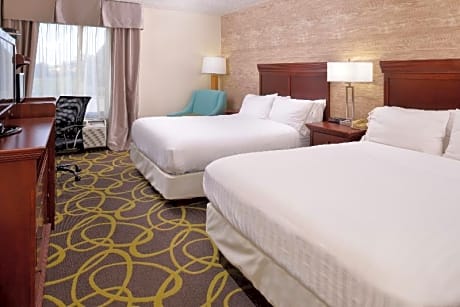 2 Queen Beds Standard
