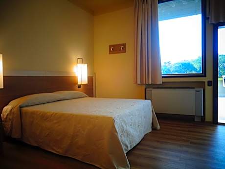 Classic Twin Room