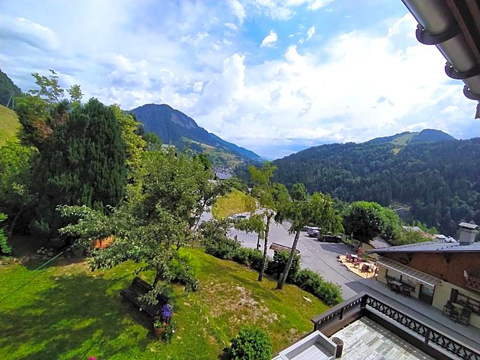 Chalet Appart'Hôtel l'Eau Vive