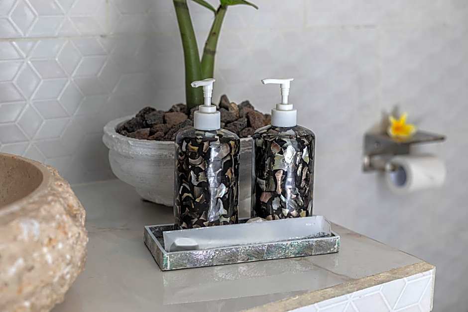 Radjes Bungalow Nusa Penida