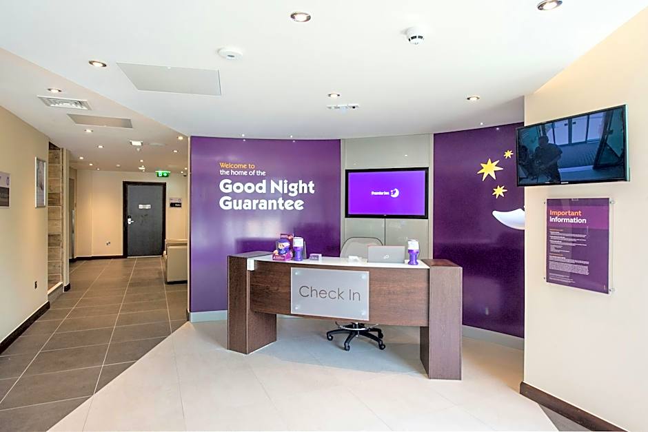 Premier Inn Farnborough Town Centre