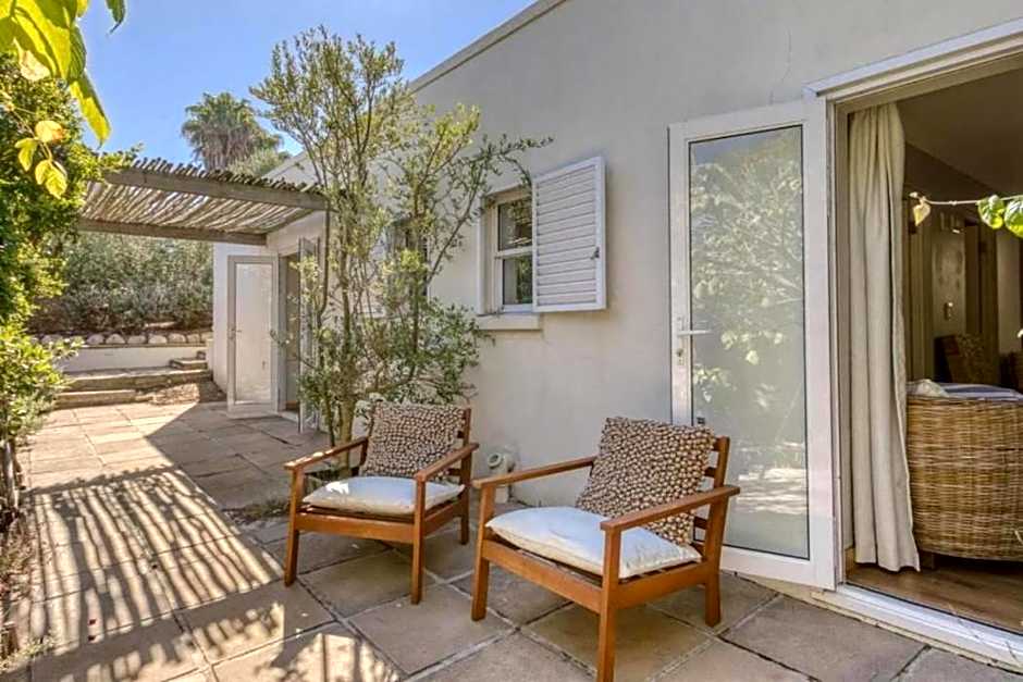 Explorer Guesthouse