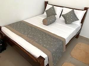 Royal White Tourist Rest