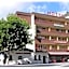 Adhhoc Hotel