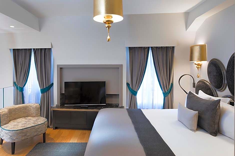 Hotel Lumen Paris Louvre