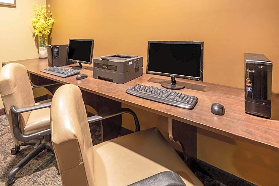 Microtel Inn & Suites by Wyndham Timmins