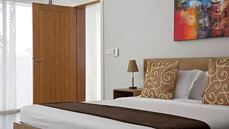 Suite with Pool View