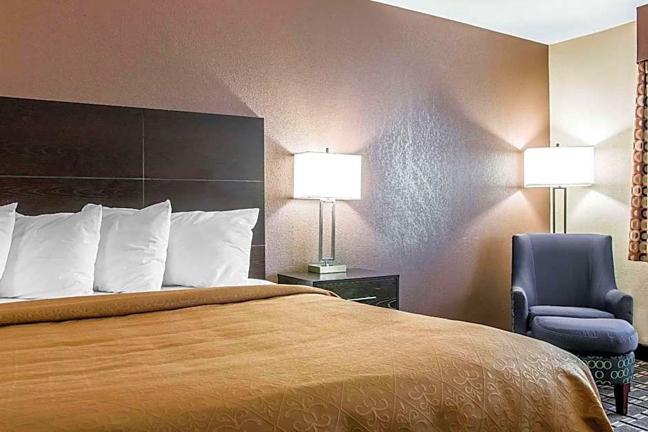 Quality Inn Byron Center