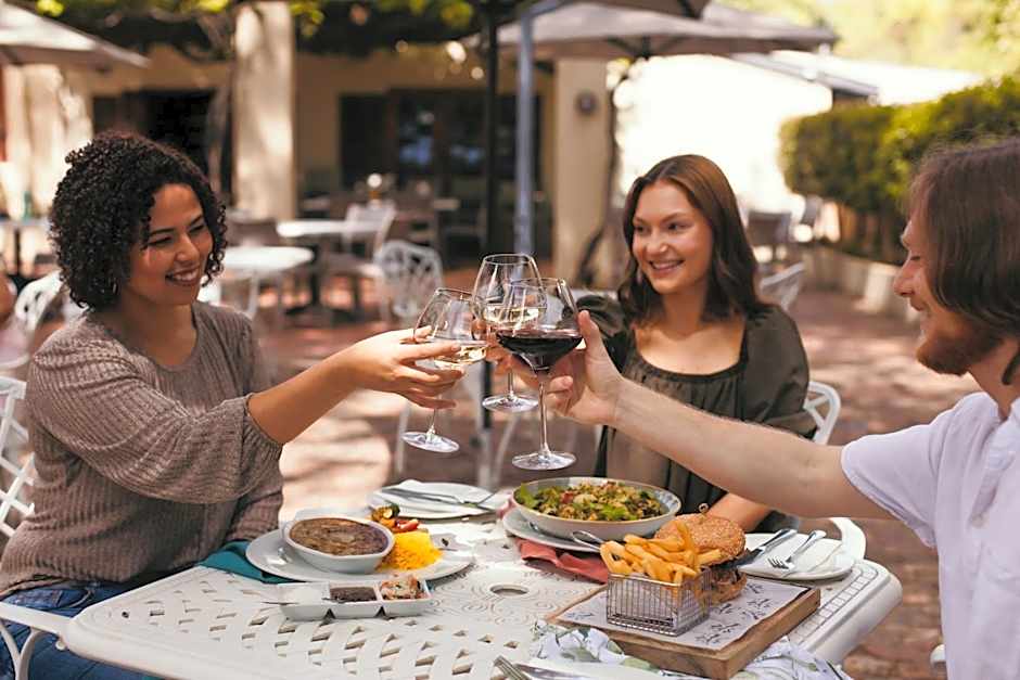 Le Pommier Wine Estate