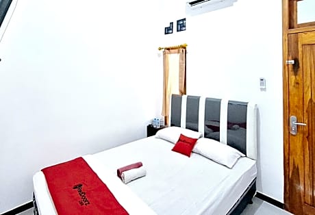 RedDoorz at Queen Asri Premium