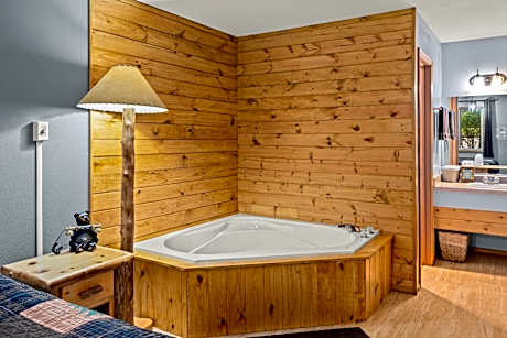 Deluxe King Room with Spa Bath