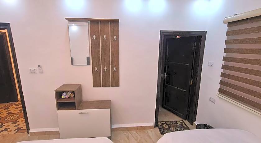 Nabateans Home Hotel