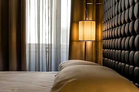 One-Bedroom Apartment (3 Adults) - Separate Building