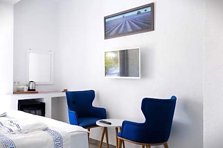 Deluxe Suite with Sea View