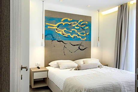 Deluxe Two bedroom suite with sea view