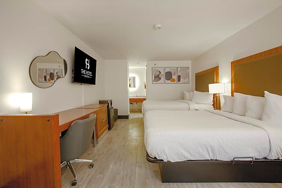 The Hotel Serene Glendale Peoria, Surestay Collection by BW