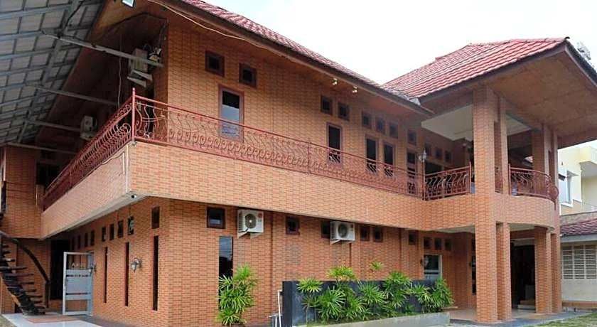 RedDoorz Plus @ Hotel Srikandi Kendari