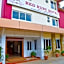 Red Ruby Hotel