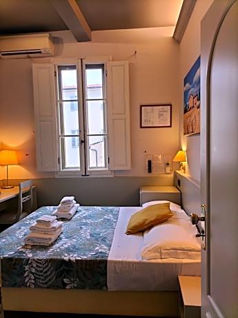 Economy Queen Room